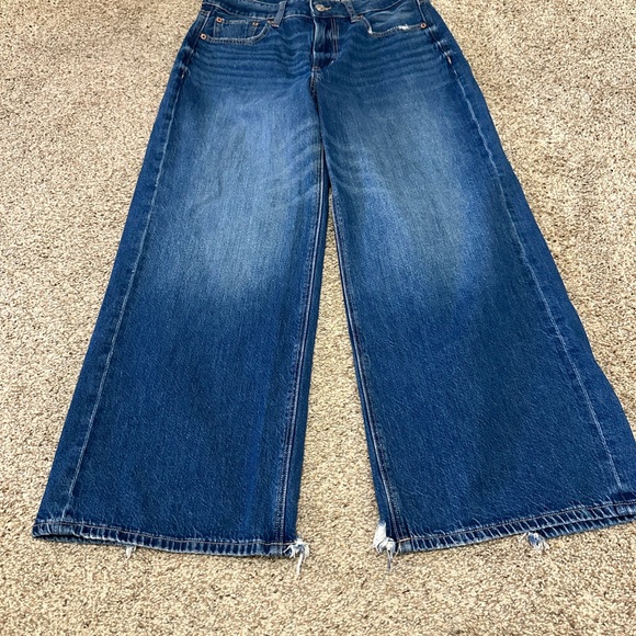 AE Strigid Super High-Waisted Baggy Wide-Leg Ankle Jeans - Picture 6 of 10